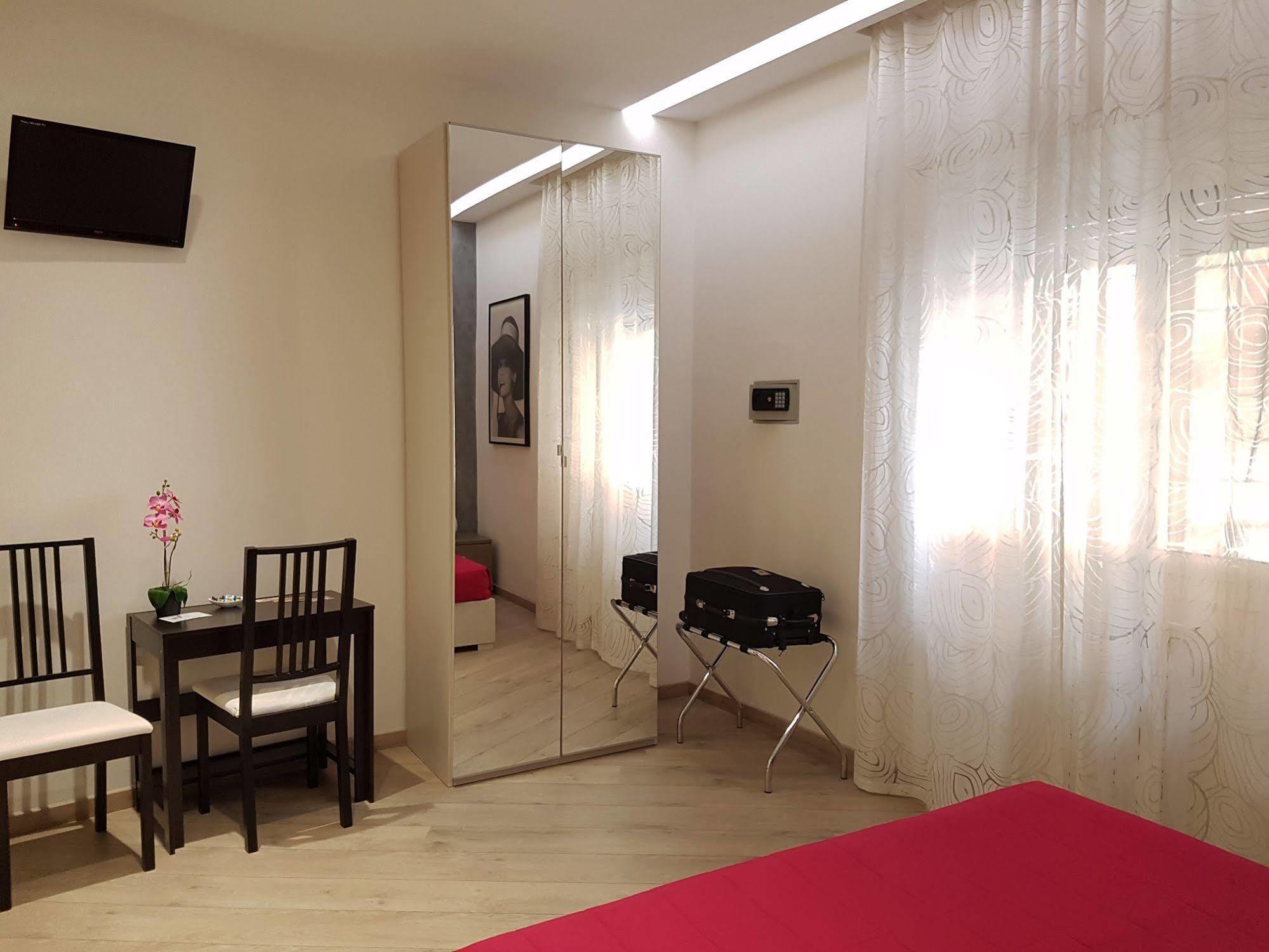 Domus Barberini Bed & Breakfast Roma Dış mekan fotoğraf