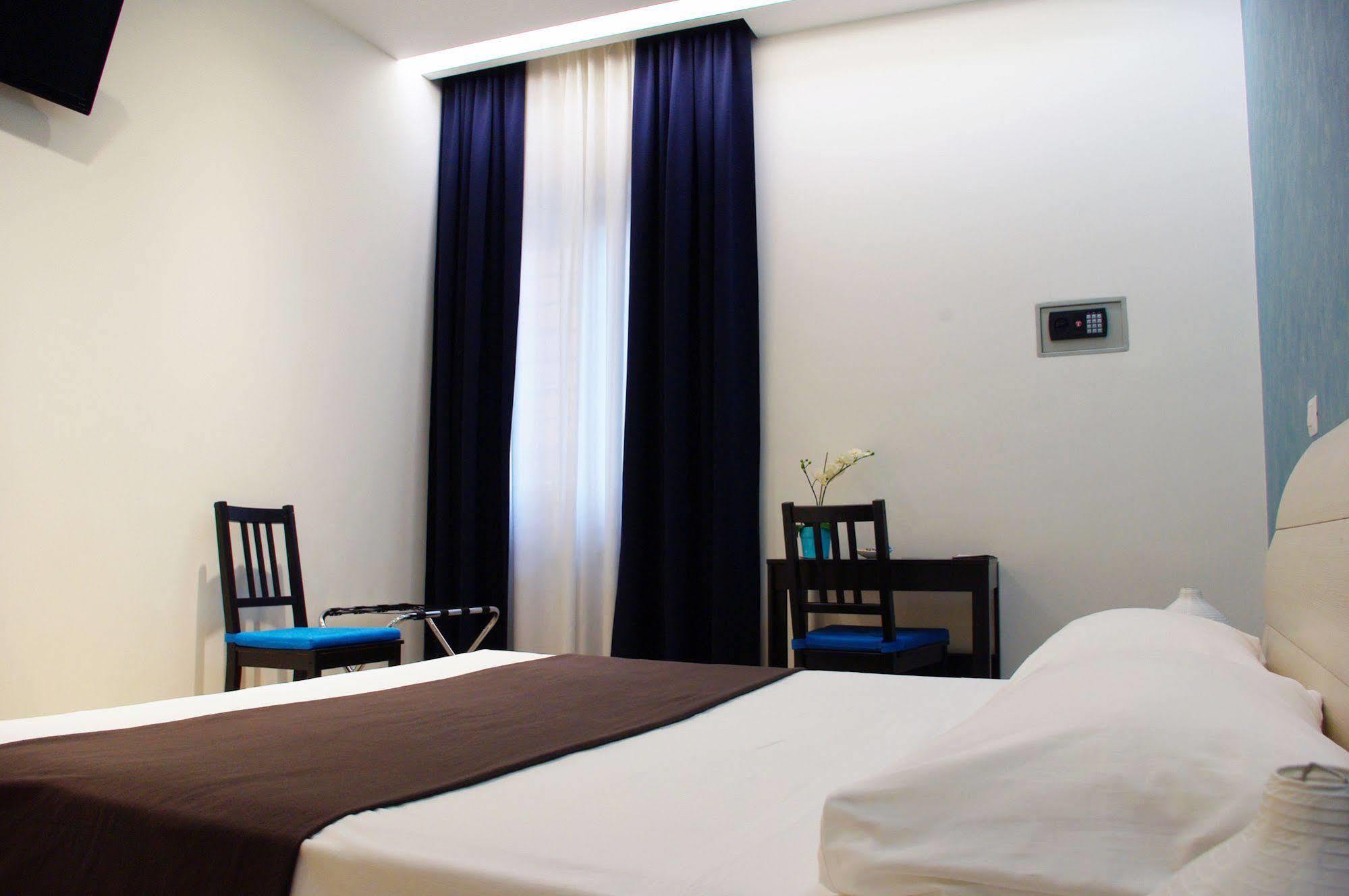 Domus Barberini Bed & Breakfast Roma Dış mekan fotoğraf